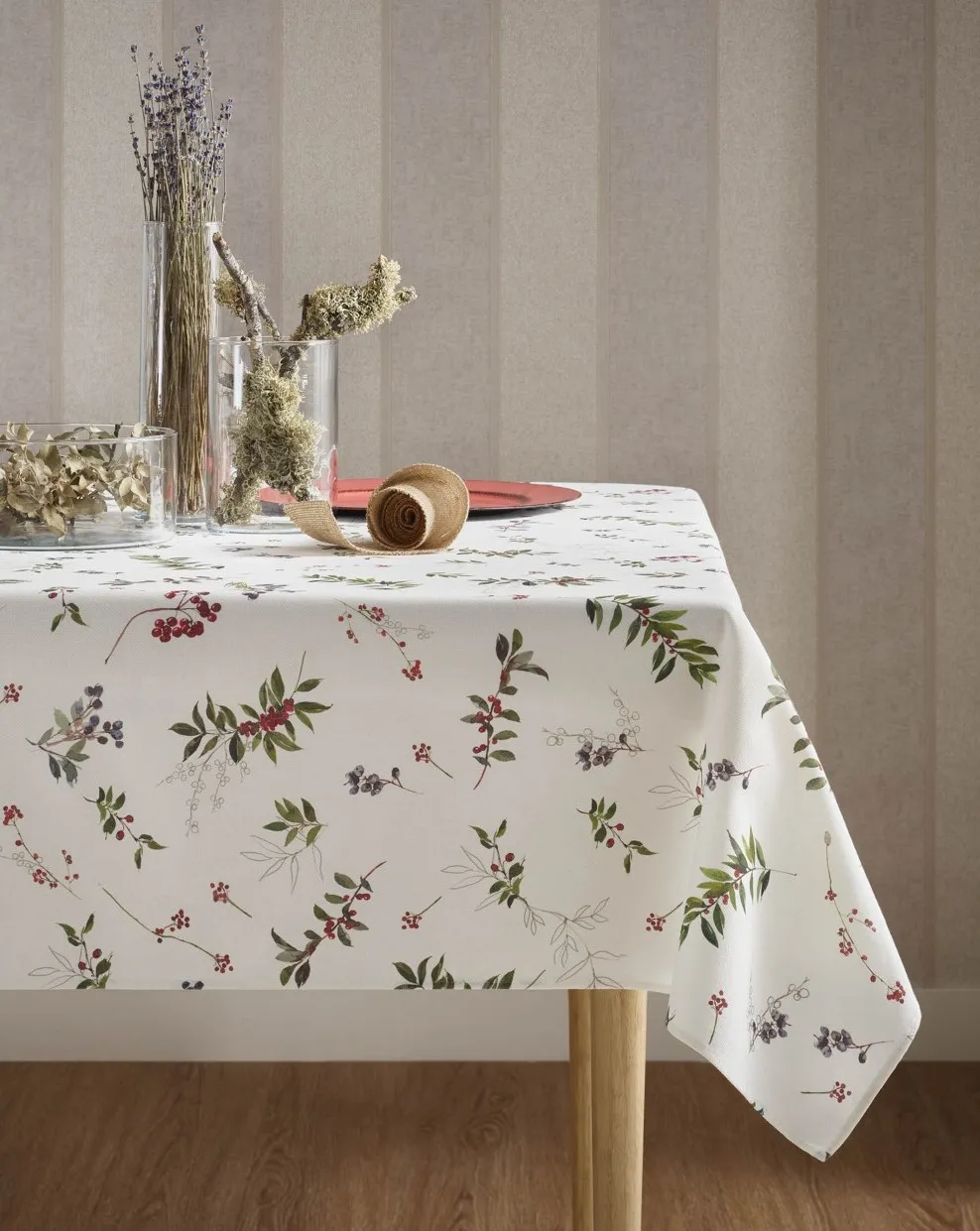 Скатерть Atenas BERRIES
