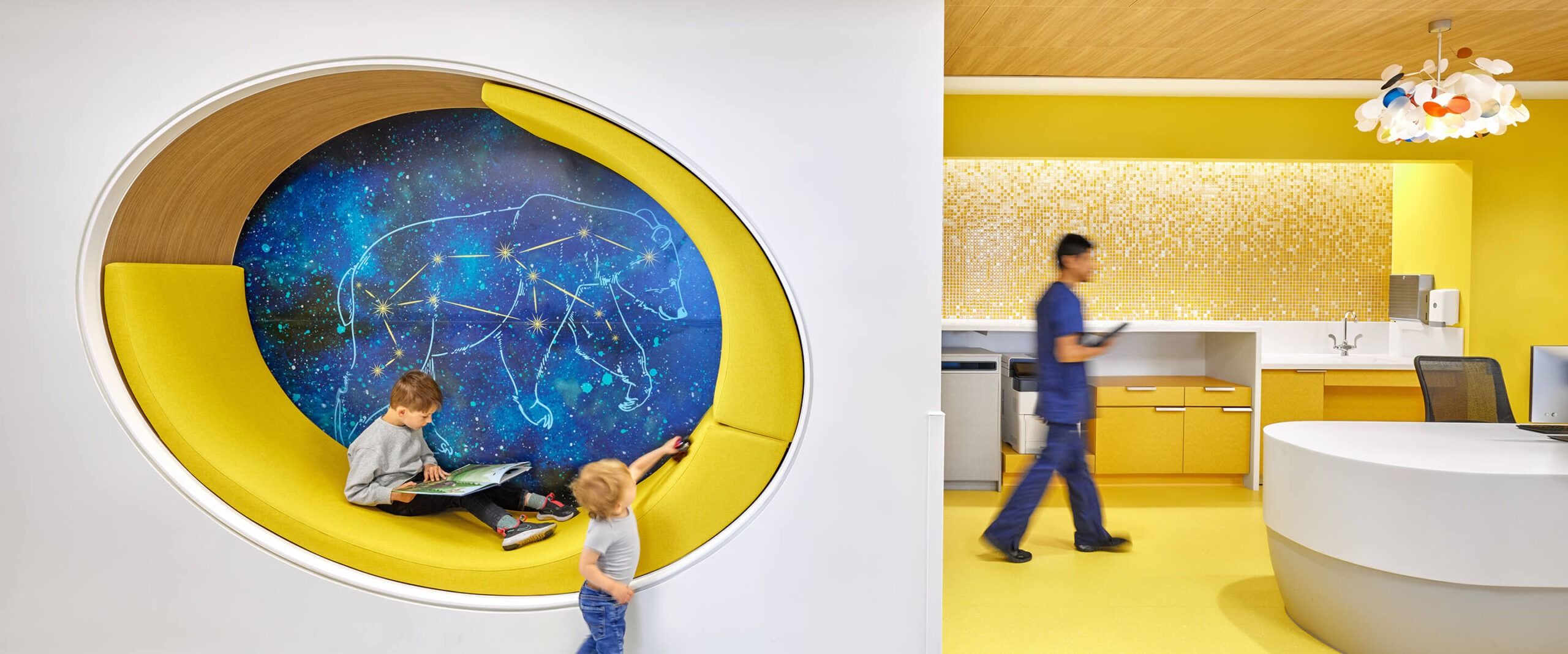 Отделение интенсивной терапии новорожденных Renown Tahoe Tower от Perkins&Will