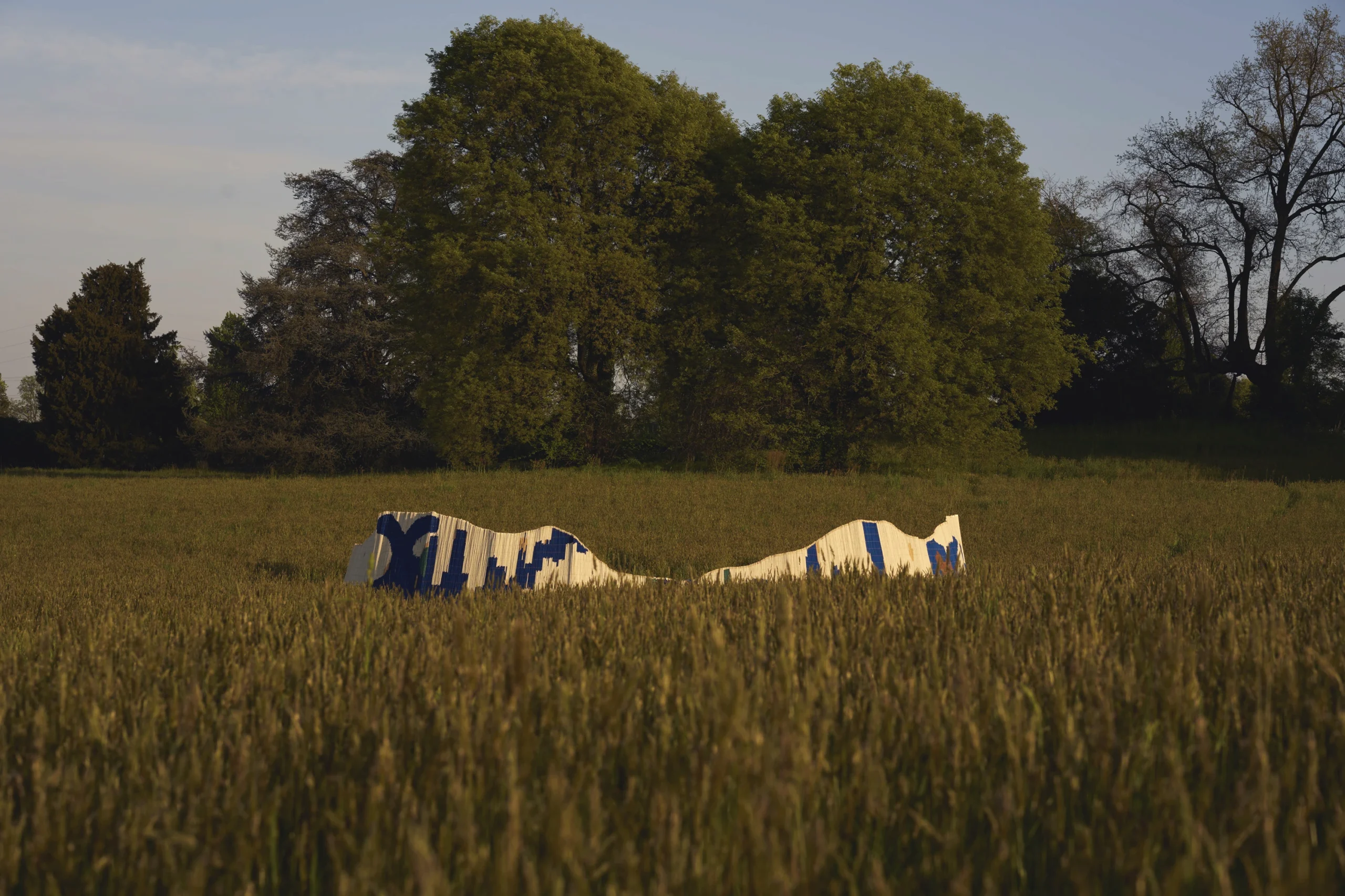 Возрождение кочевого духа: казахстанская Dunie Studio представляет “Küzem Jün / Теории шерсти” на Alcova 2025 в Милане