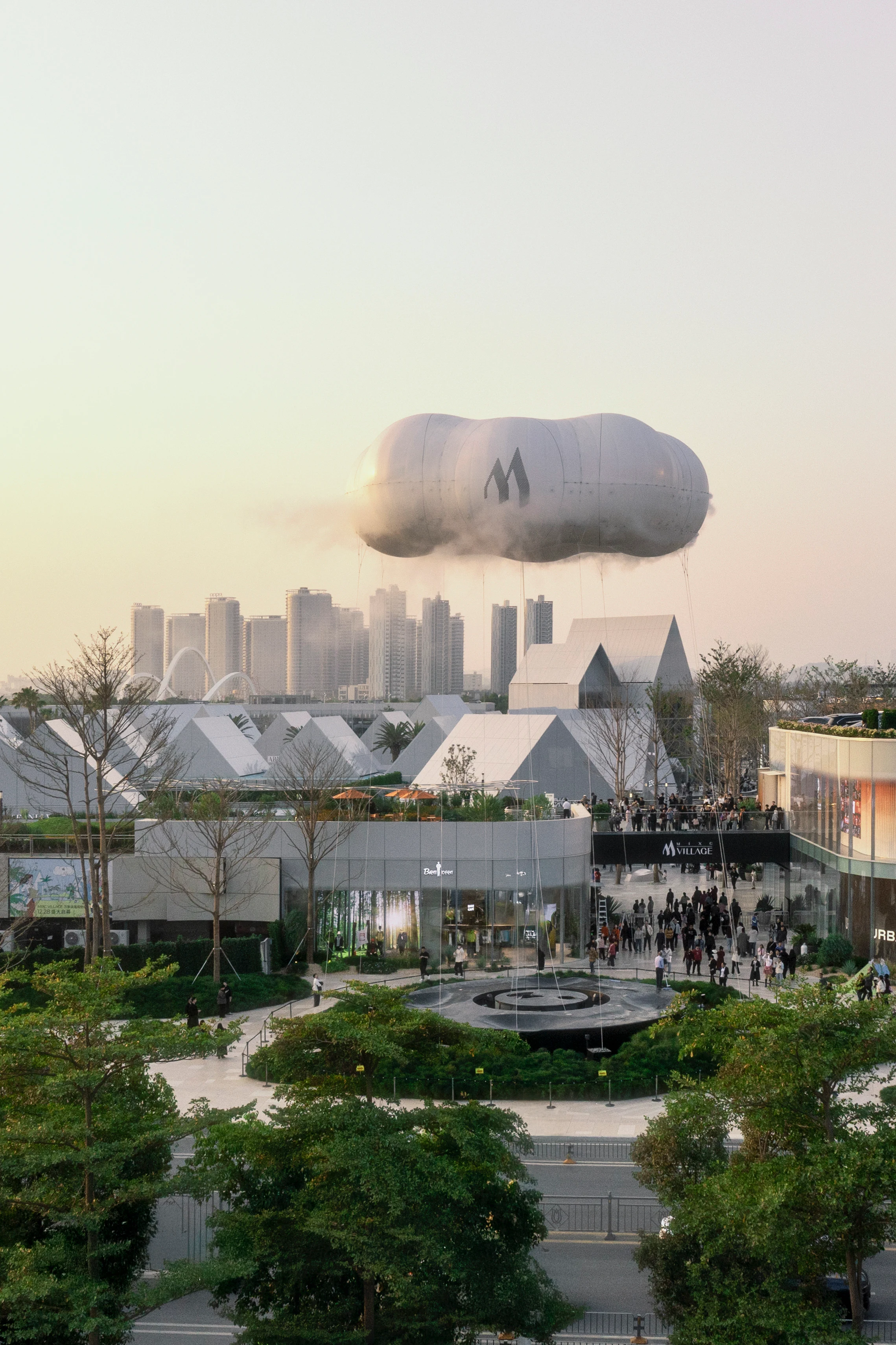 Эпоха потребления уступает место эмоциям: Как MIXC VILLAGE переосмыслил формат торгового центра