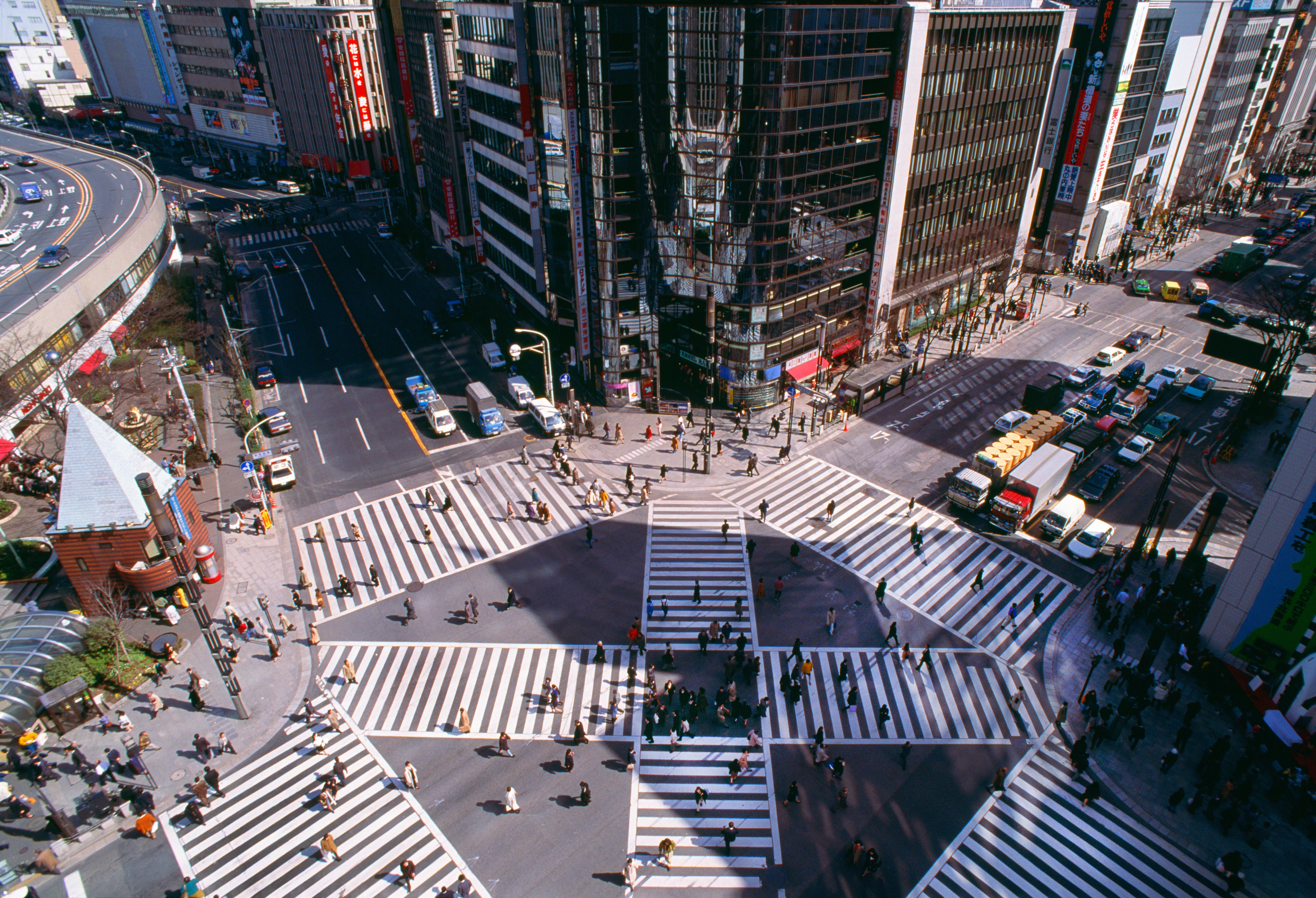 Постгородское развитие или почему современные мегаполисы утратили свойства городов