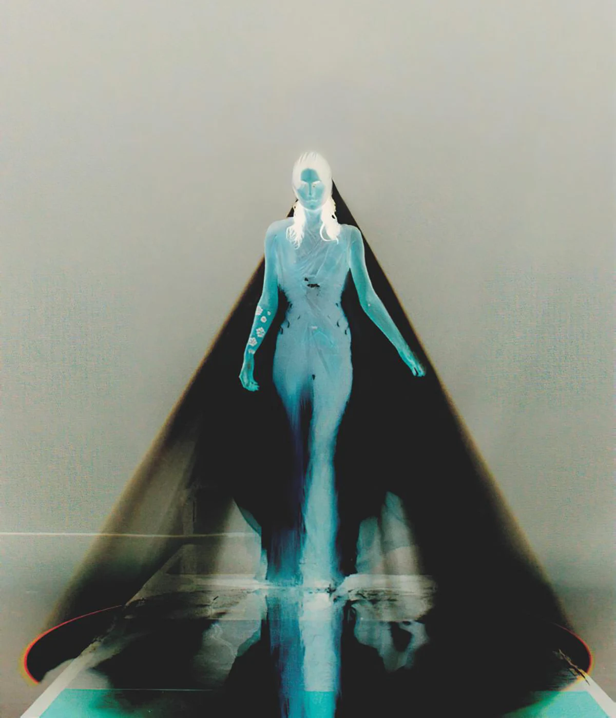 Яркое продвижение Джона Гальяно и Ника Найтаколлекции Co-Ed Artisanal отMaison Margiela осень/ зима 2020