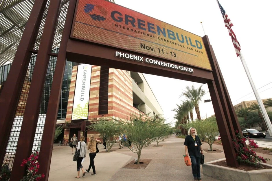 На конгрессе Greenbuild 2009 в Фениксе приняли участие более 27 000 человек.(Росс Д. Франклин / AP)