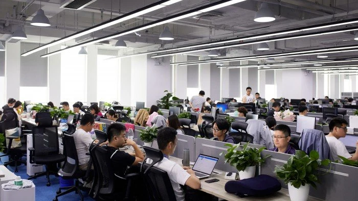 Инженеры Squirrel AI работают над созданием обучающей платформы компании.Ной Шелдон