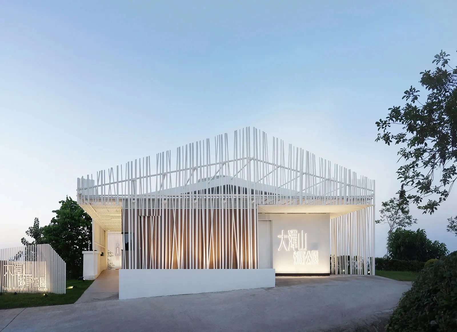 © Manuel Lap Yan Lam