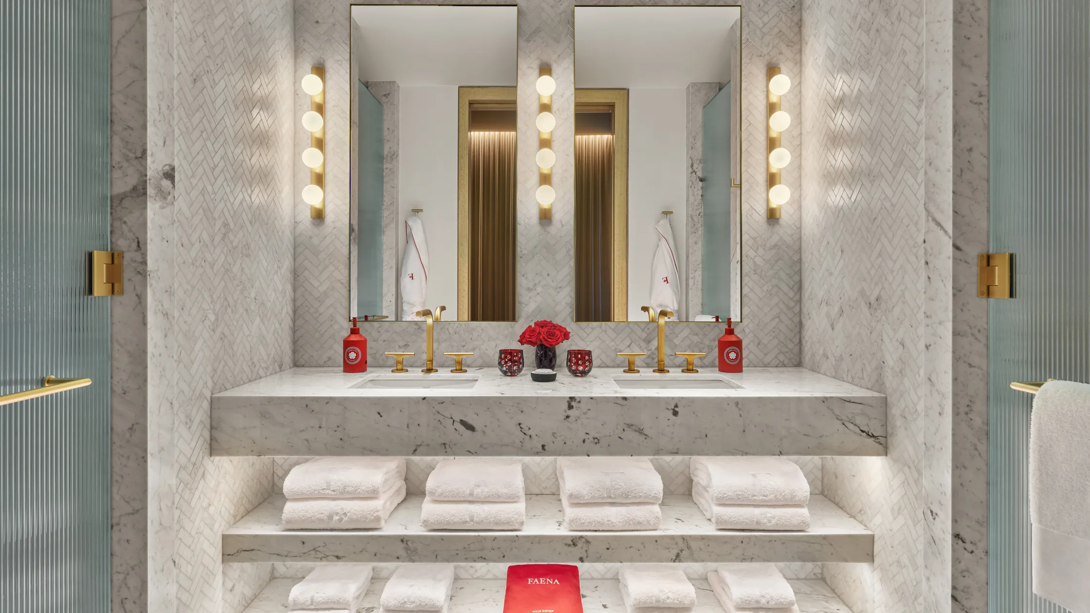 Фото Nikolas Koenig