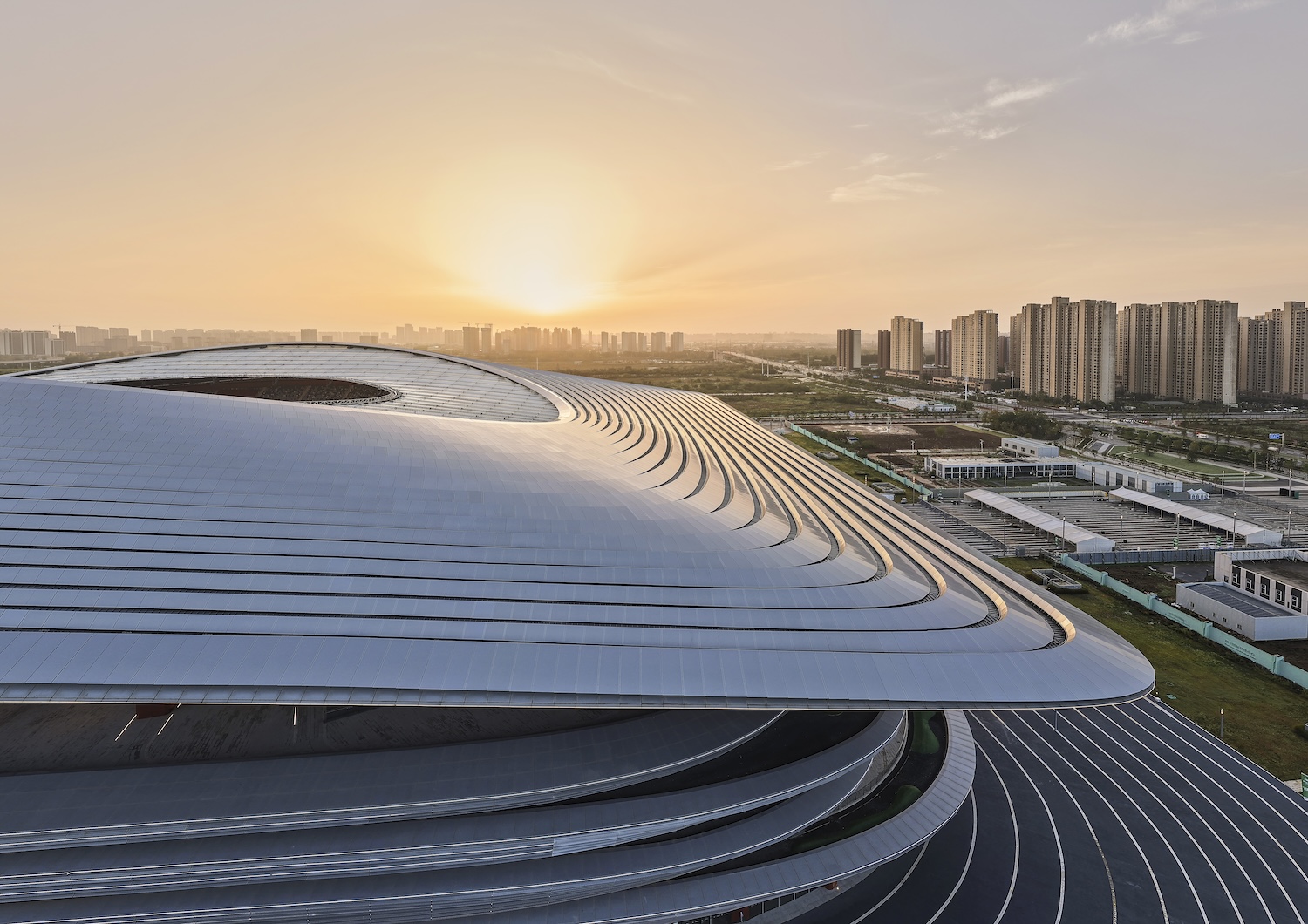 Xi'an International Football Centre | Фото: Hufton + Crow