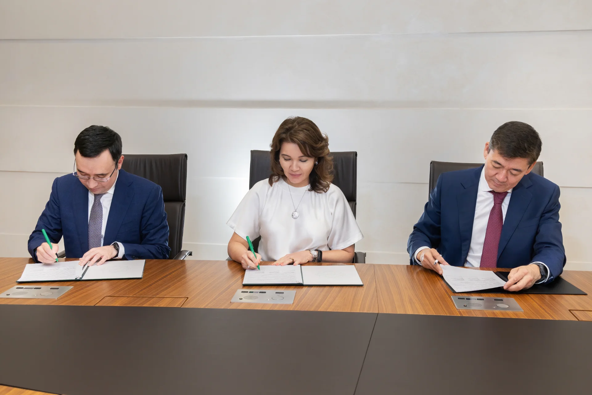 Halyk Bank и Alatau City Bank интегрируют финтех в новый мегаполис