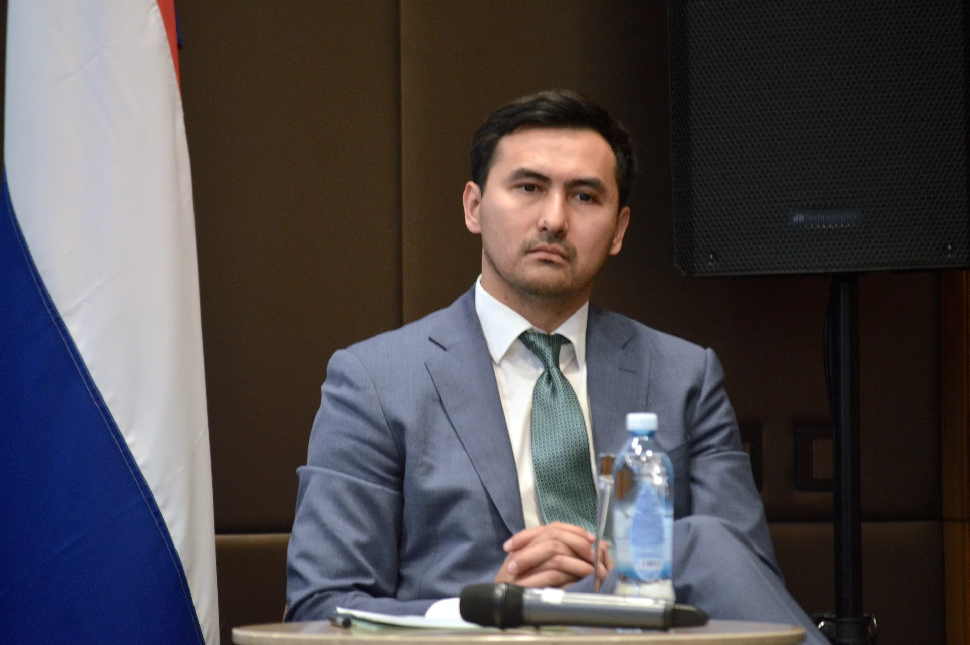 Директор Департамента международного сотрудничества АО «НУХ «Байтерек» Сакен Олжабаев детализирует механизмы проектного финансирования, гарантирования и участия в акционерном капитале через профильные институты развития холдинга. Директор Департамента международного сотрудничества АО «НУХ «Байтерек» Сакен Олжабаев детализирует механизмы проектного финансирования, гарантирования и участия в акционерном капитале через профильные институты развития холдинга.