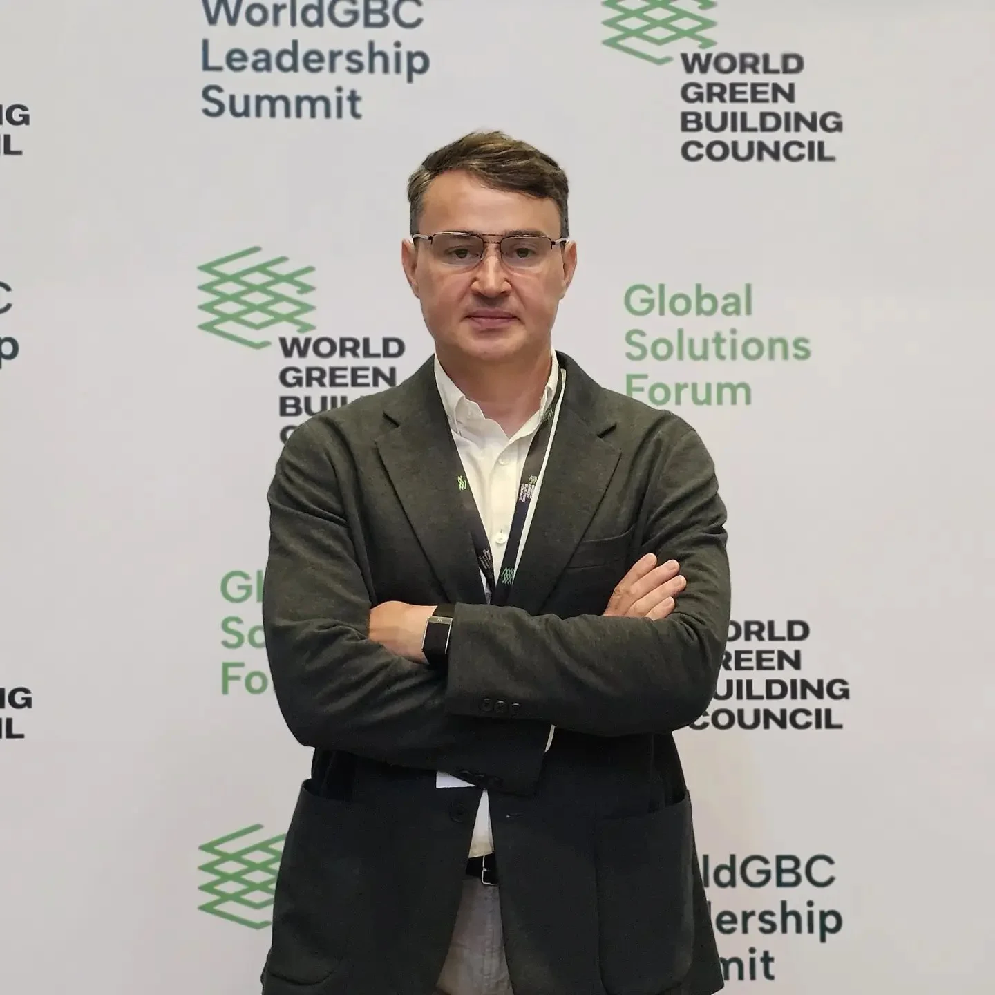 Данияр Азымханов на саммите Всемирного совета по зеленому строительству (WorldGBC Leadership Summit 2026) в Лондоне. Данияр Азымханов на саммите Всемирного совета по зеленому строительству (WorldGBC Leadership Summit 2026) в Лондоне.