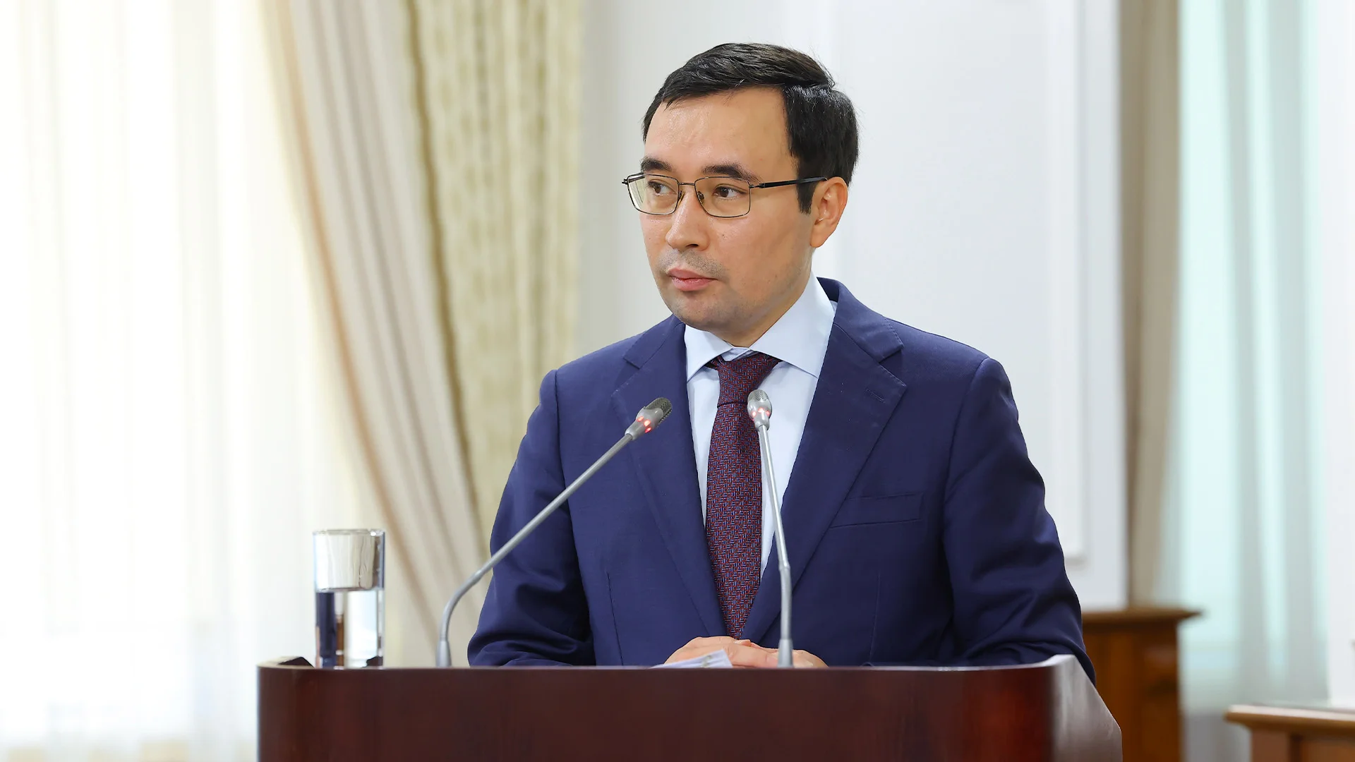 СЕО Alatau City Authority Алишер Абдыкадыров доложил об увеличении инвестиционного пула до 67 проектов. СЕО Alatau City Authority Алишер Абдыкадыров доложил об увеличении инвестиционного пула до 67 проектов.