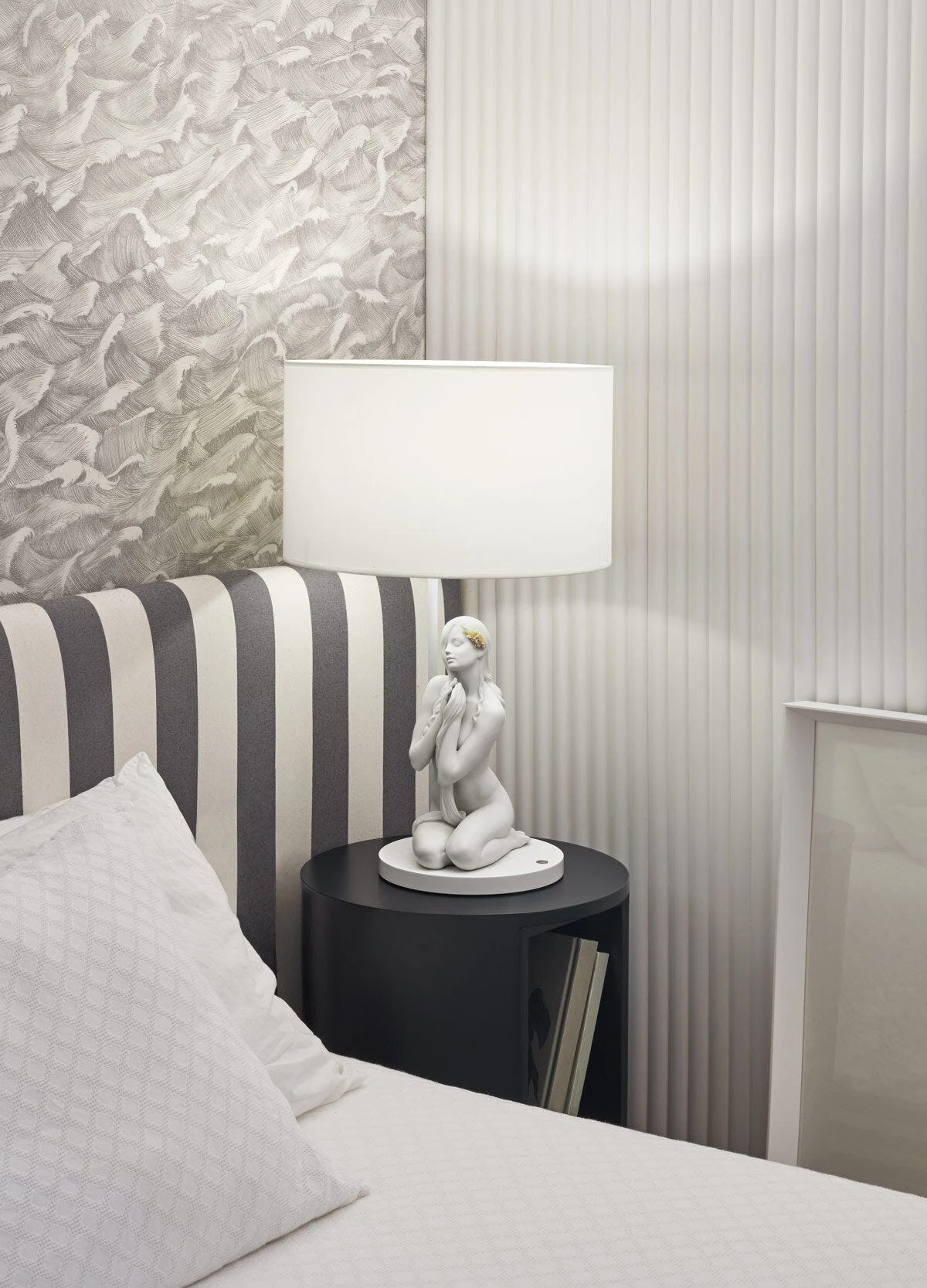 Inner Peace Table lamp