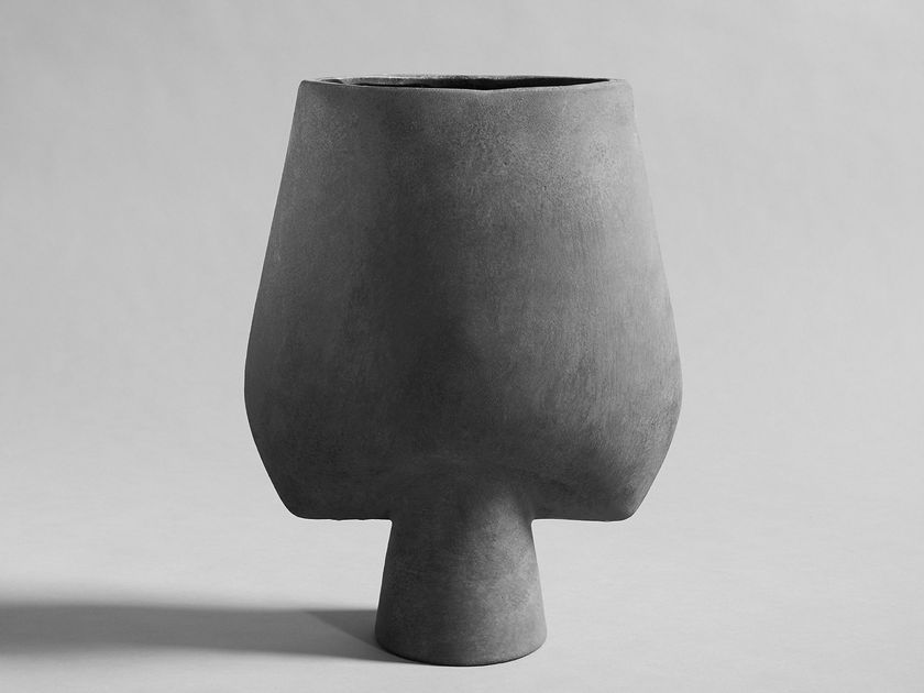 101 Copenhagen
SPHERE VASE SQUARE BIG
Ceramic vase
