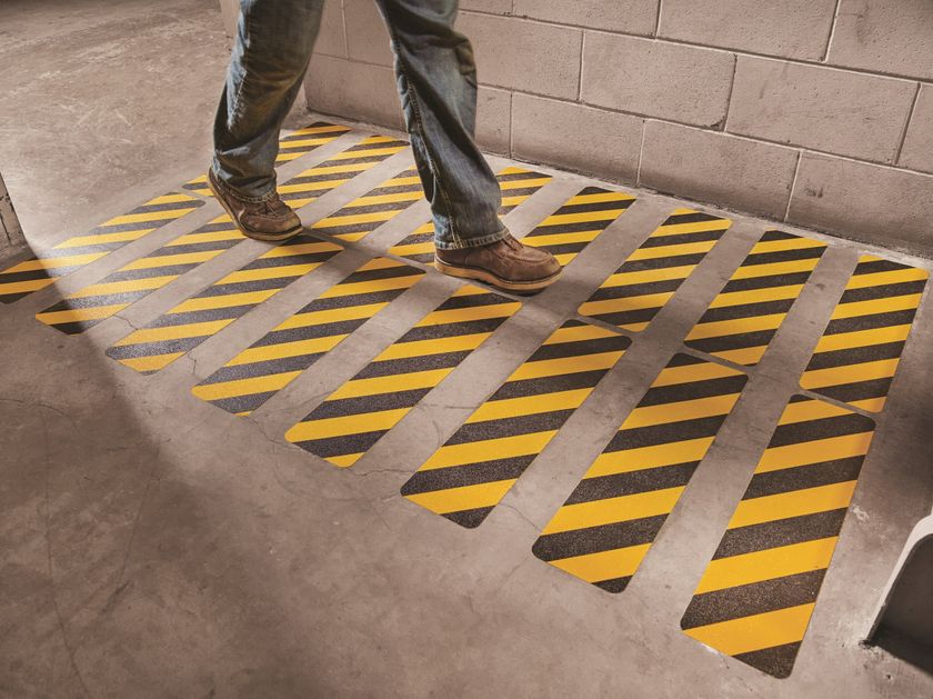 3M
SAFETY-WALK™ GENERAL PURPOSE 613
Non-slip treatment for flooring