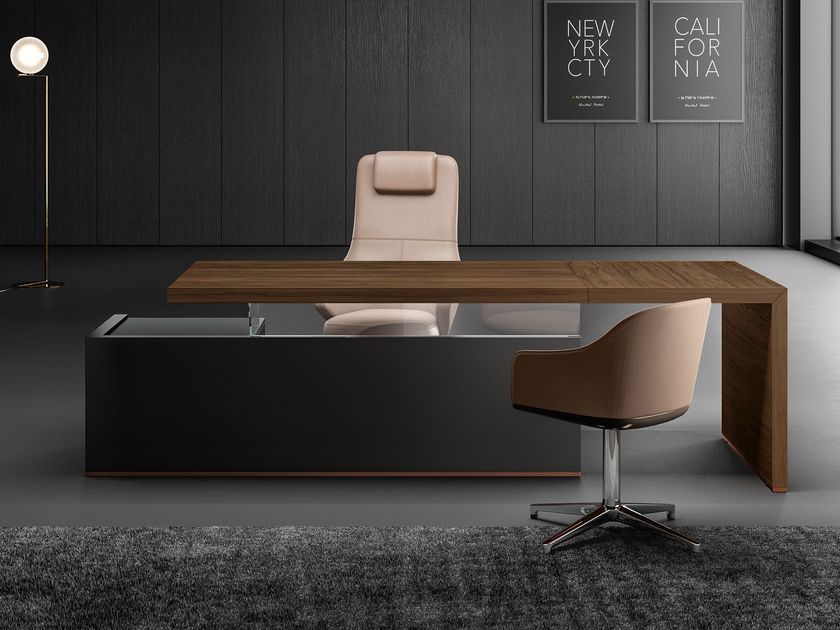 About Office
FUSION
Wooden executive desk with chest of drawers