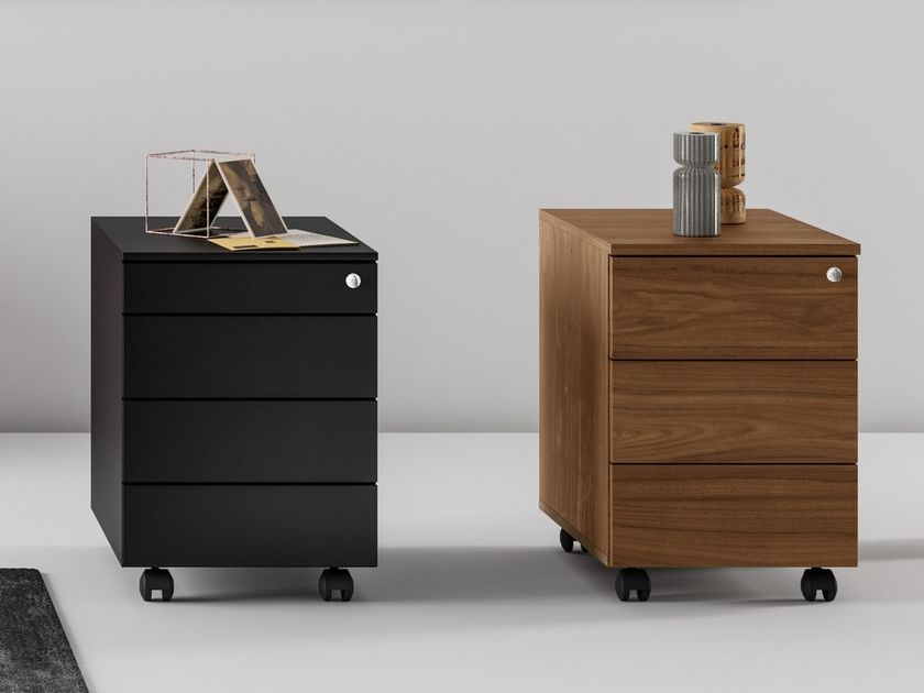 About Office
HYPE
Wooden office drawer unit with castors