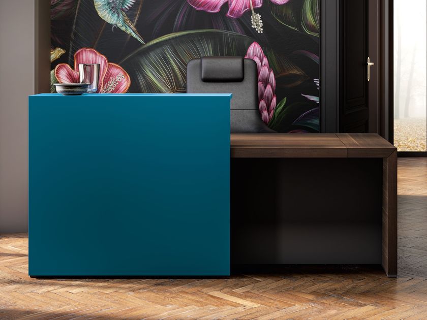 About Office
UNIVERSE
Melamine and laquered reception desk