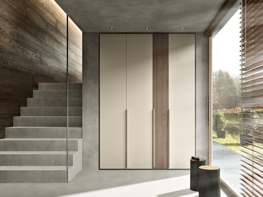 Adok
INTERMEZZO
Sectional laundry room cabinet with hinged doors