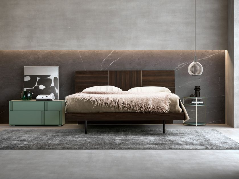 Adok
SIRIO
Wooden double bed