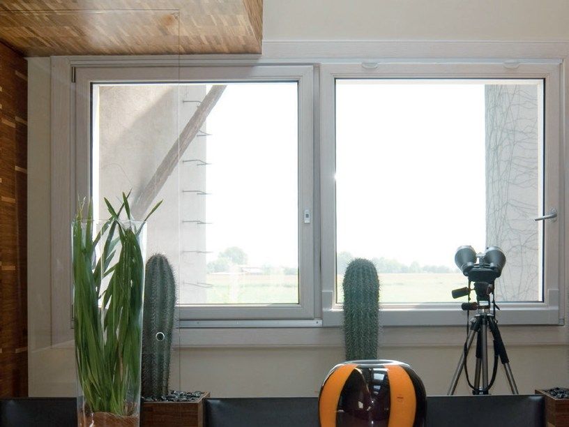Agostinigroup
Aluminium and wood tilt and slide window
Aluminium and wood tilt and slide window