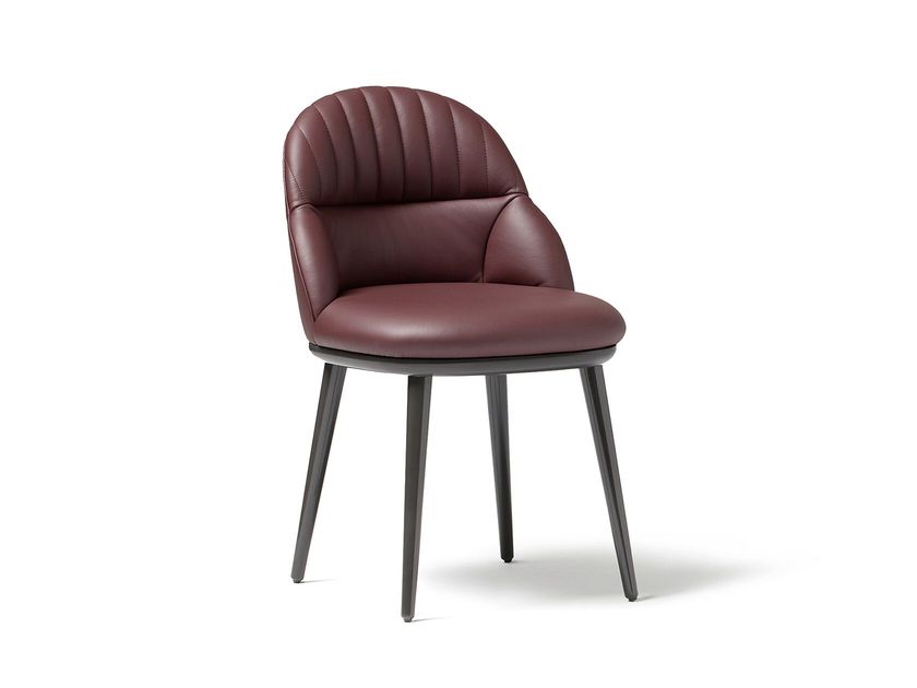 Alexandra
CRICKET
Upholstered leather chair