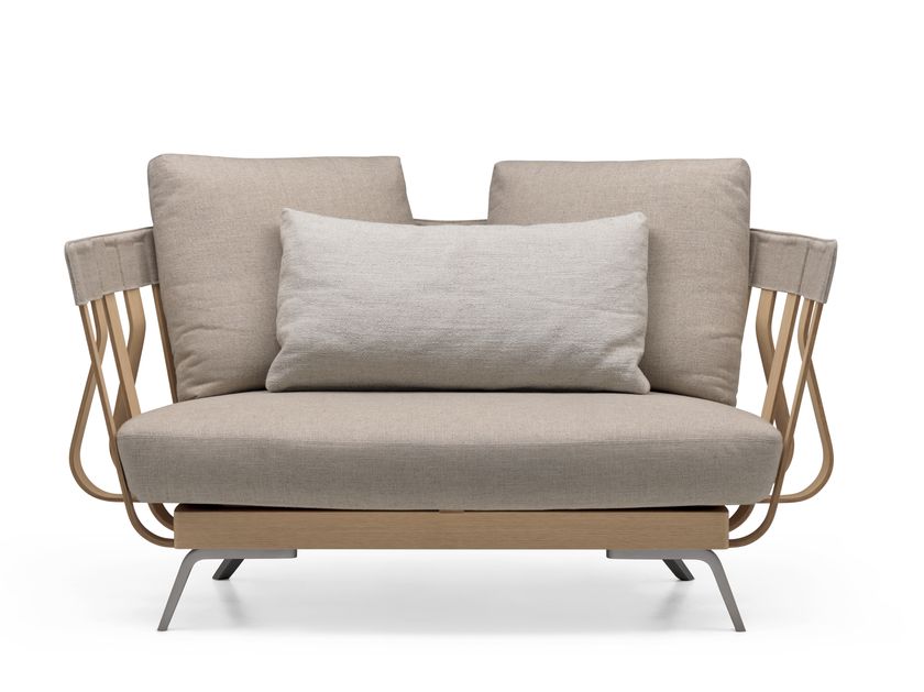 Alias
E LA NAVE VA ARMCHAIR - 02A
Fabric small sofa