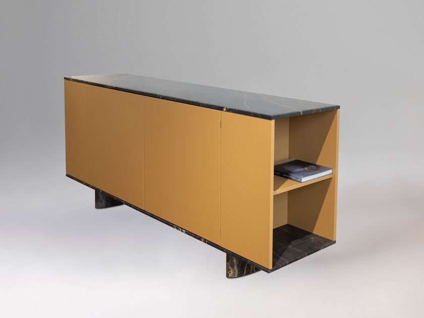 Alinea Design Objects
NEL MEZZO
Double-sided sideboard