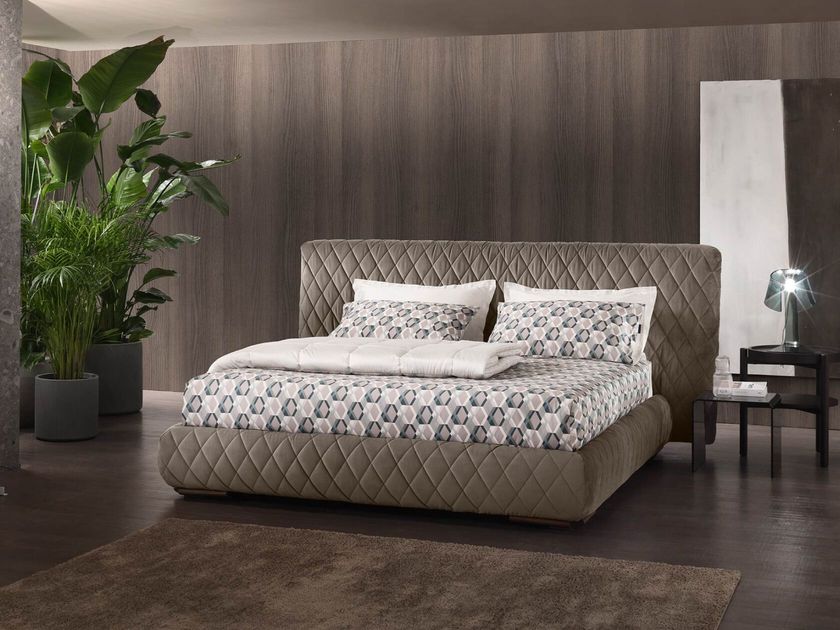 Altrenotti
CANTO
Upholstered fabric bed