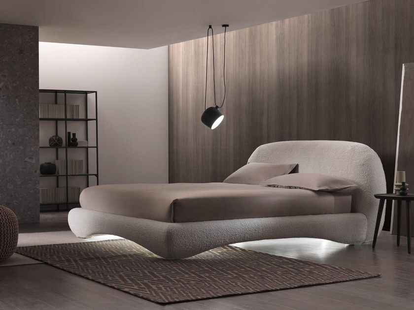 Altrenotti
CURVY
Upholstered fabric bed