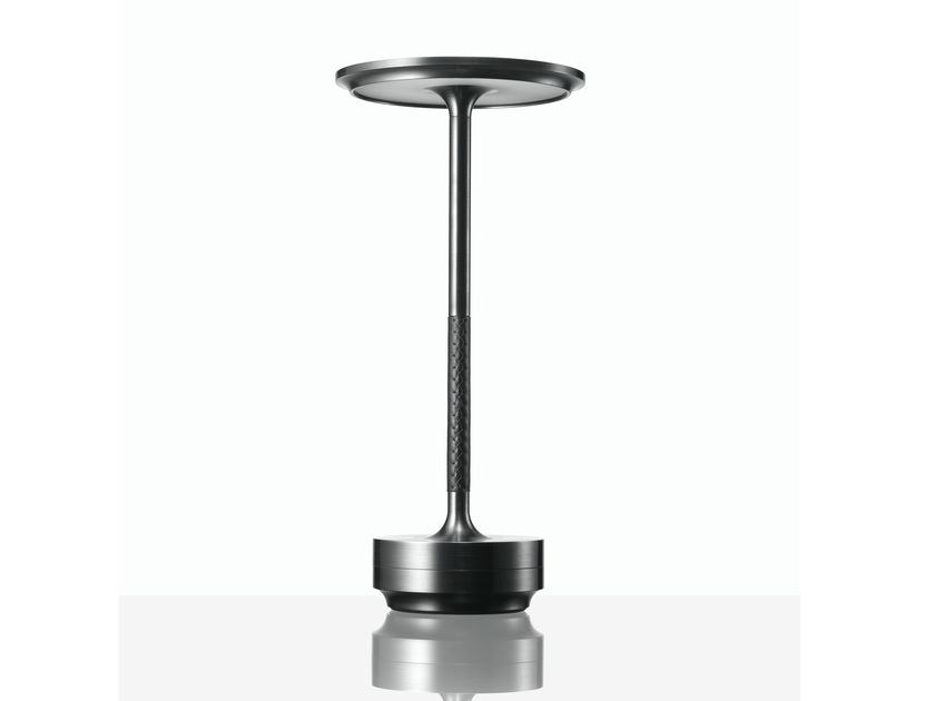 Ambientec
TURN CRAFT
LED rechargeable stainless steel table lamp