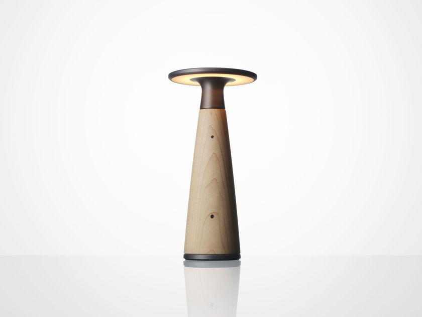 Ambientec
VOSCO MAPLE M
Rechargeable LED wooden table lamp