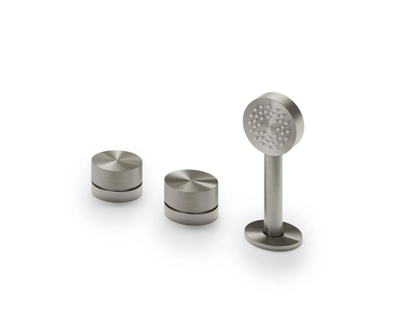 Amphora
REEL - RE017
Single handle stainless steel bathtub set with hand shower