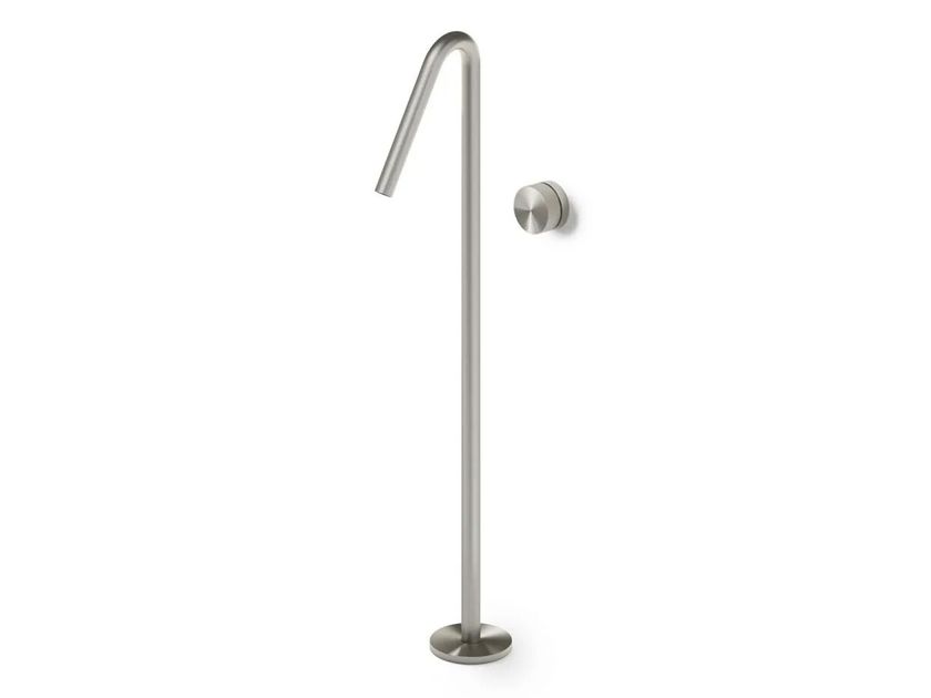 Amphora
REEL - RE019
Single handle stainless steel bathtub mixer