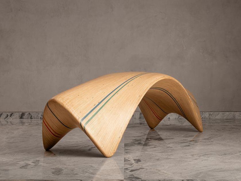 andblack
LOOP QUAD
Plywood bench
