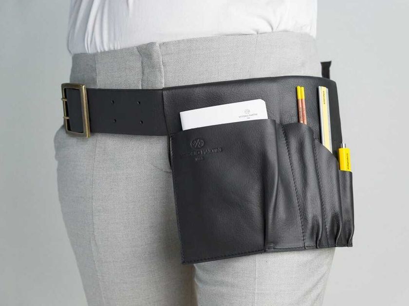 Archiproducts Edition
THE ARCHITECT BELT
Leather bag