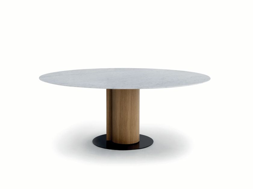 arflex
PAIR
Oval table with central base
