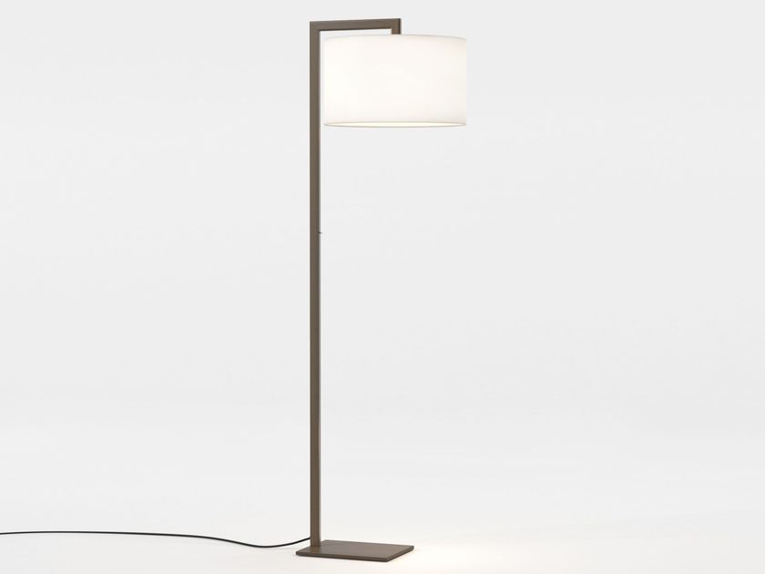 Astro Lighting
RAVELLO FLOOR
Steel floor lamp