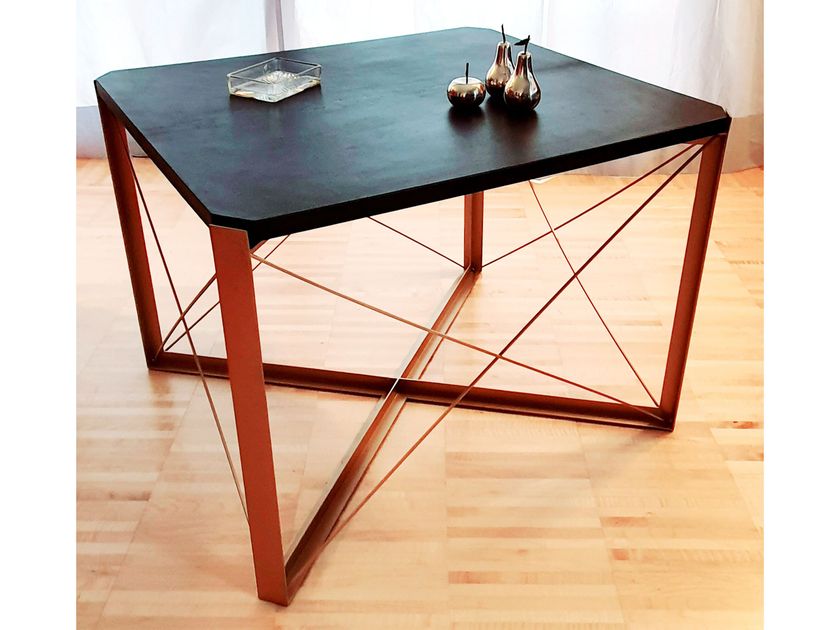 Atelier of Architecture
TRACY
Square steel coffee table with natural stone top