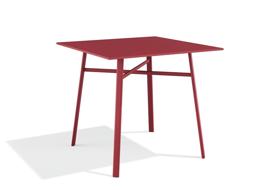 BABEL D
KANO
Square powder coated steel table