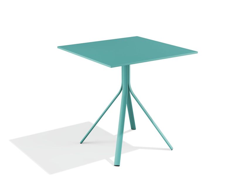 BABEL D
MELIK
Powder coated steel table with star base