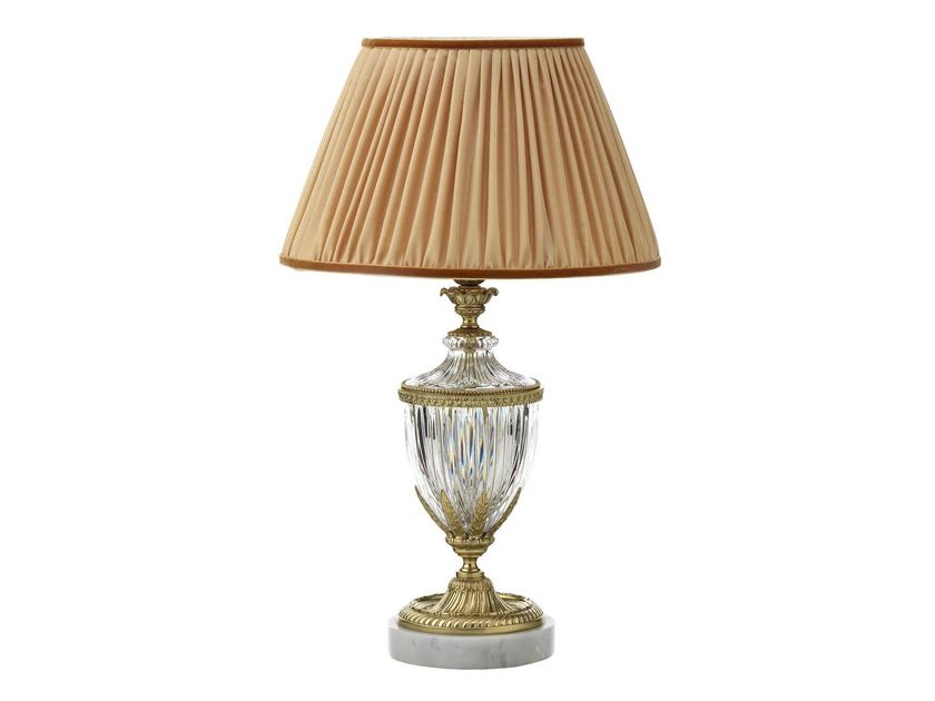 BADARI
HERITAGE
Brass table lamp with crystals