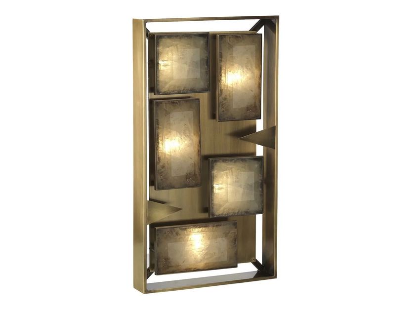 BADARI
TETI
Wall light in brass and crystal