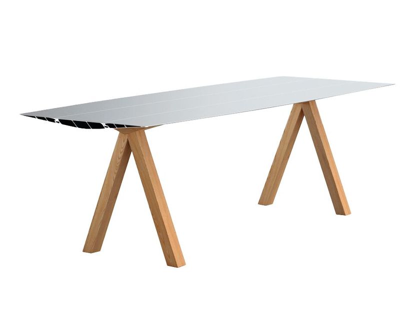 BD Barcelona
TABLE B 90 - WOOD
Rectangular aluminium and wood table