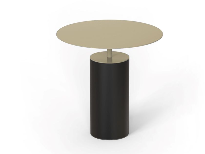 BELULL
QUARTZ
Round coffee table with carbon fiber base and metal top