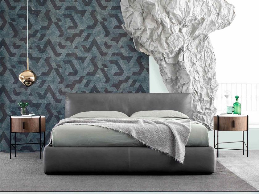 BertO
SOHO
Leather bed with upholstered headboard