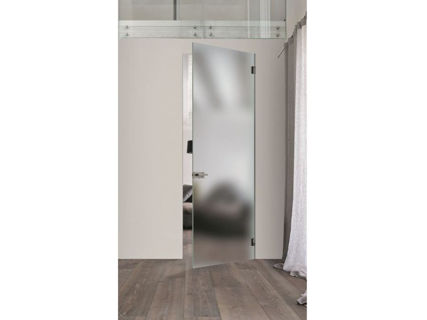 BLUINTERNI
VITRUM-LINE
Hinged flush-fitting glass door