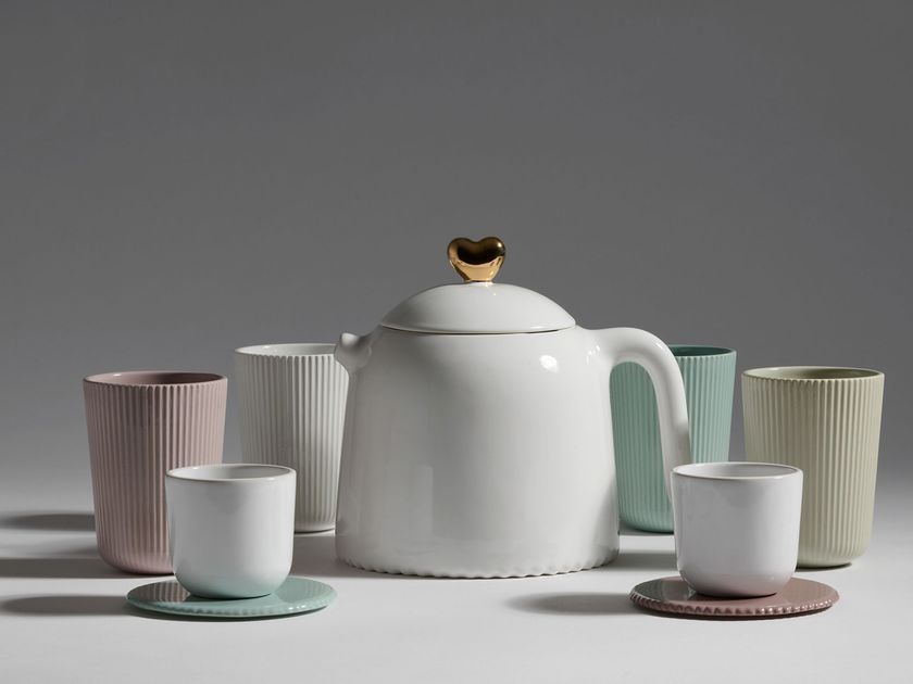 Bosa
MR. & MRS. LOVE
Ceramic tea set