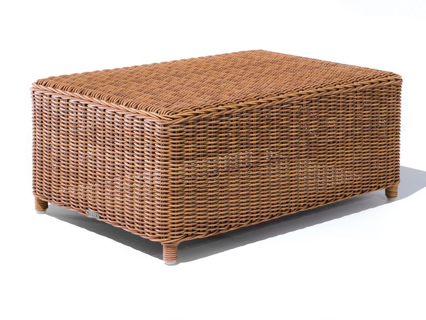 Braid
CLOE
Rectangular garden side table