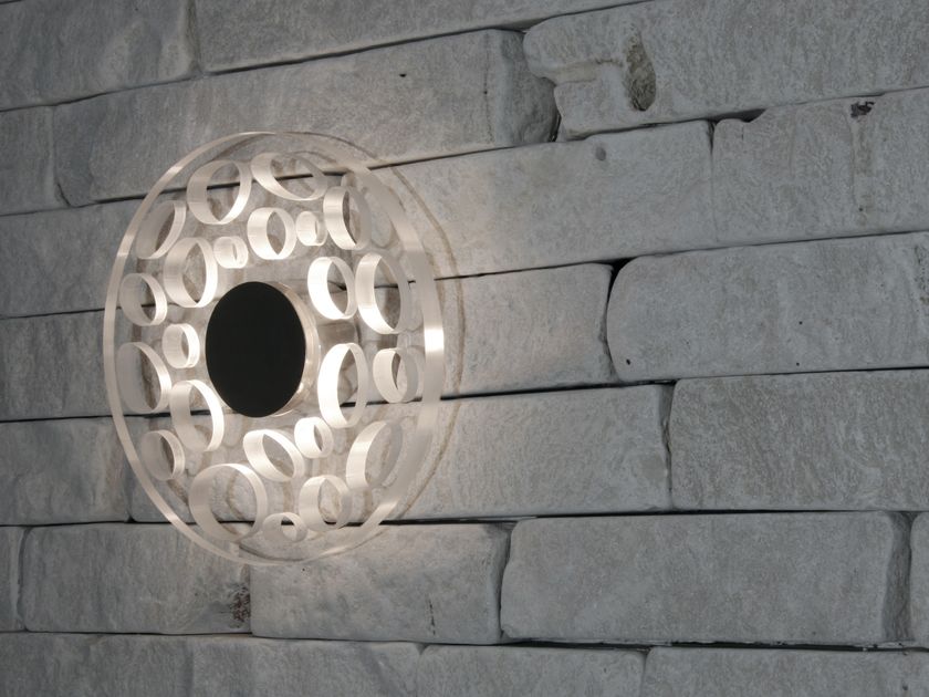 Brillamenti
FLY
LED wall light