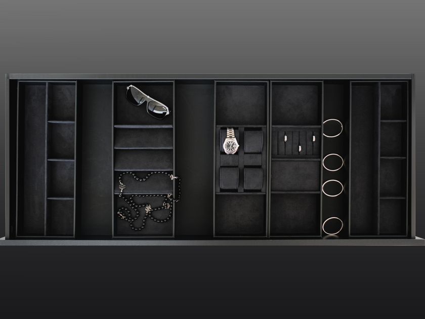 BT45
BT45 FINATTI
Dividers for drawers in wood and suede